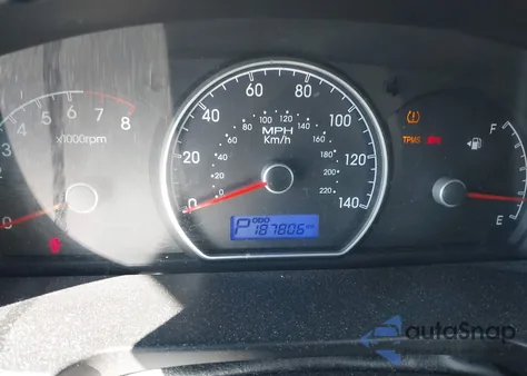 2010 Hyundai Elantra z USA, uszkodzony, nr VIN KMHTU4AD4AU107122